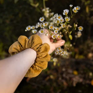 Scrunchie Cord Senfgelb - vegan und handgefertigt in Berlin | NOAS