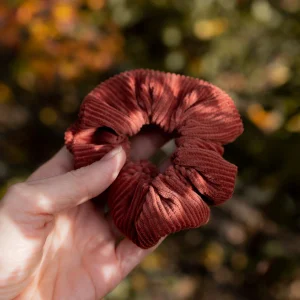 Scrunchie Cord Rostrot - vegan und handgefertigt in Berlin | NOAS