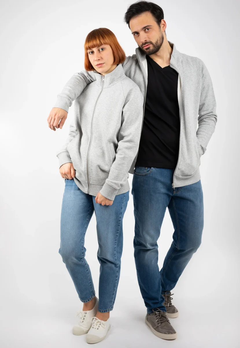 TRAILER | Nachhaltige Sweatshirt-Jacke aus Bio-Baumwolle – Bild 8